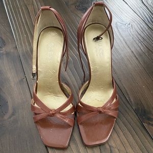 Guess Brown Heels